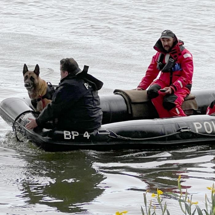 Verweste Kinderleiche aus der Donau geborgen! Identität noch unklar