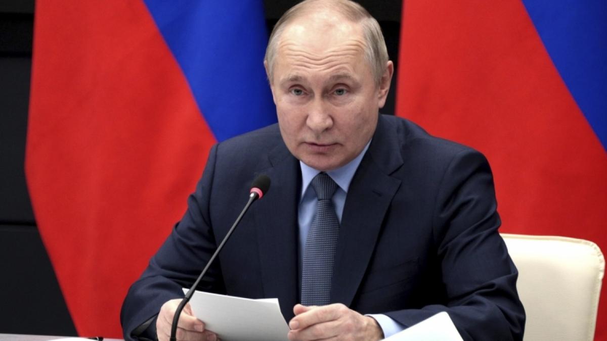 Auf seinen "Russen-Rambo" muss Wladimir Putin jetzt verzichten. (Foto)