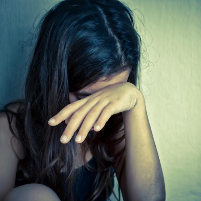 Teenagerin (17) monatelang von elfköpfiger Sex-Bande vergewaltigt
