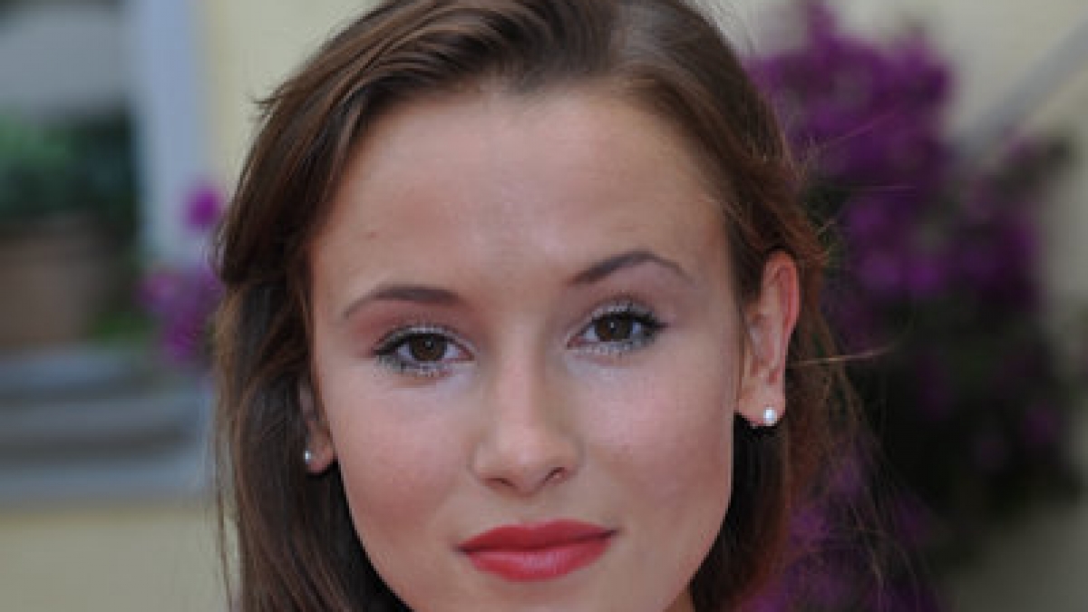 Schauspielerin Peri Baumeister steht ihrer Schwester Muriel in Sachen Talent in nichts nach. (Foto)