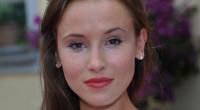 Schauspielerin Peri Baumeister steht ihrer Schwester Muriel in Sachen Talent in nichts nach.