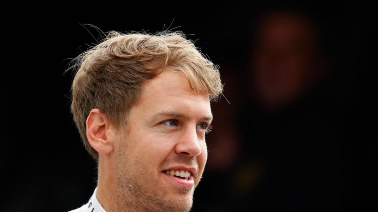 Schumi ist wach! Diese Nachricht kommt für Sebastian Vettel einem kleinen Wunder gleich.