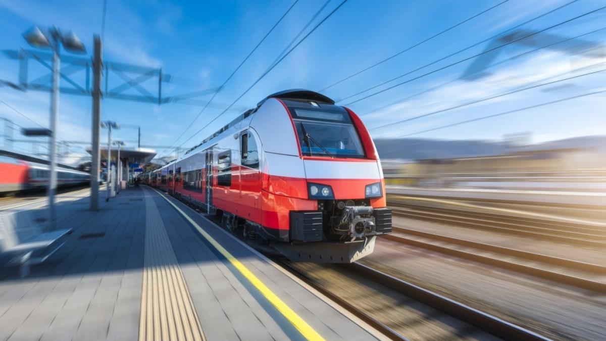 Aktuelle Nachrichten zum Thema Bahnverkehr lesen Sie hier auf news.de (Symbolbild). (Foto)
