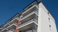 Weil ihn das Weinen des Jungen nervte, schmiss ein Mann ein Kind vom Balkon.