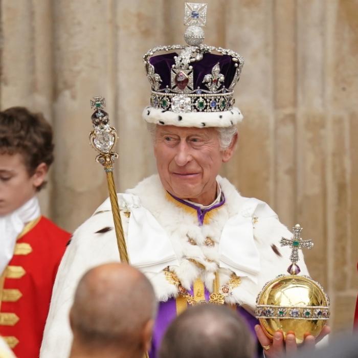 Abdankung noch im Jahr 2023? TikTok-Zeitreisender prophezeit Royals-Skandal
