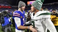 Buffalo Bills-Quarterback Josh Allen und New York Jets-Quarterback Zach Wilson treffen sich auf dem Spielfeld nach dem Spiel.