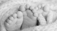 Eine Mutter hat ihre beiden Baby-Zwillinge vergiftet und verbrüht.