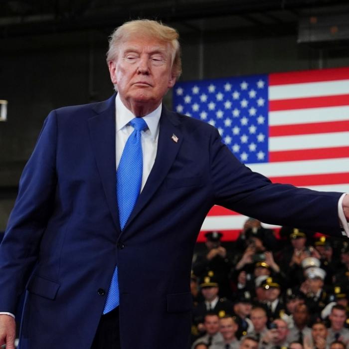 US-Präsident vergisst Namen von eigener Kandidatin - Arzt schlägt Alarm