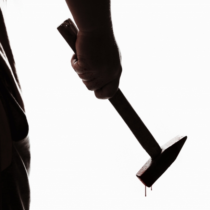 Bizarrer Komplott! Schüler wollte Lehrer mit Hammer meucheln