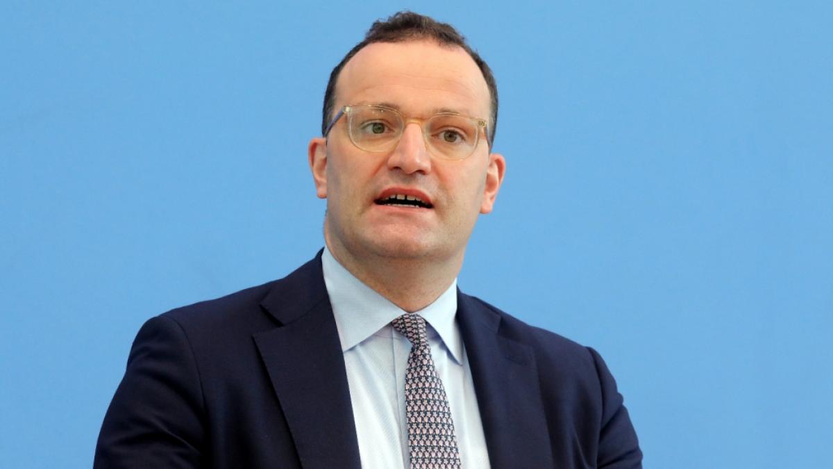 F&uuml;r seinen Vorsto&szlig;, die 50er-Inzidenz aus dem Gesetz streichen zu lassen, erntete Jens Spahn auf Twitter einiges an Kritik. (Foto)