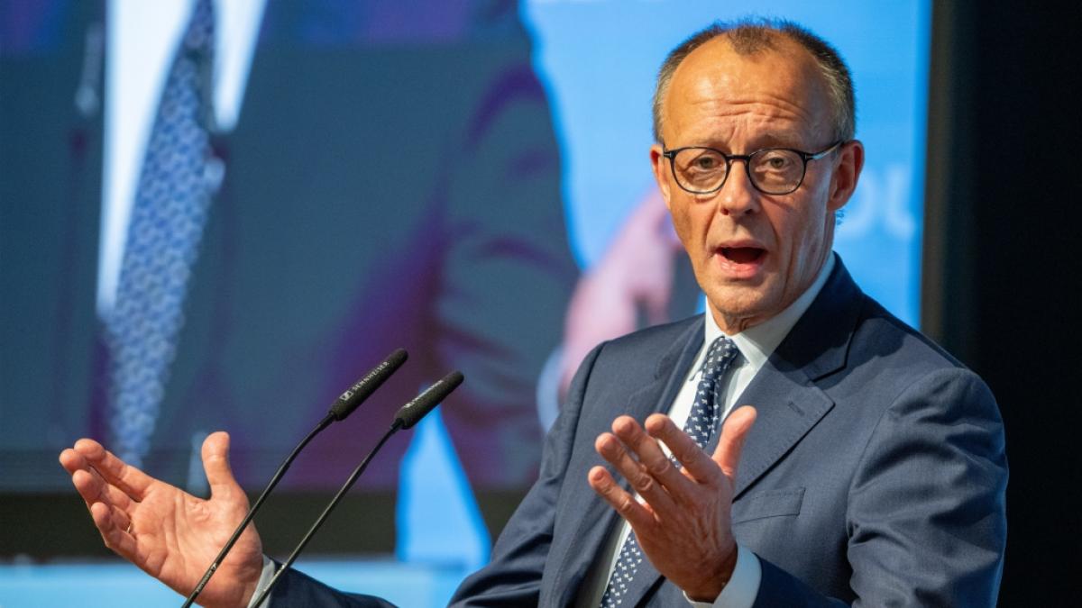 Bundeskanzler Friedrich Merz hat bekr&auml;ftigt, allen Querelen zum Trotz bis 2029 mit der SPD regieren zu wollen - innerhalb der Union bereitet man sich Berichten zufolge jedoch schon auf den Koalitionsbruch und eine Minderheitsregierung vor. (Foto)