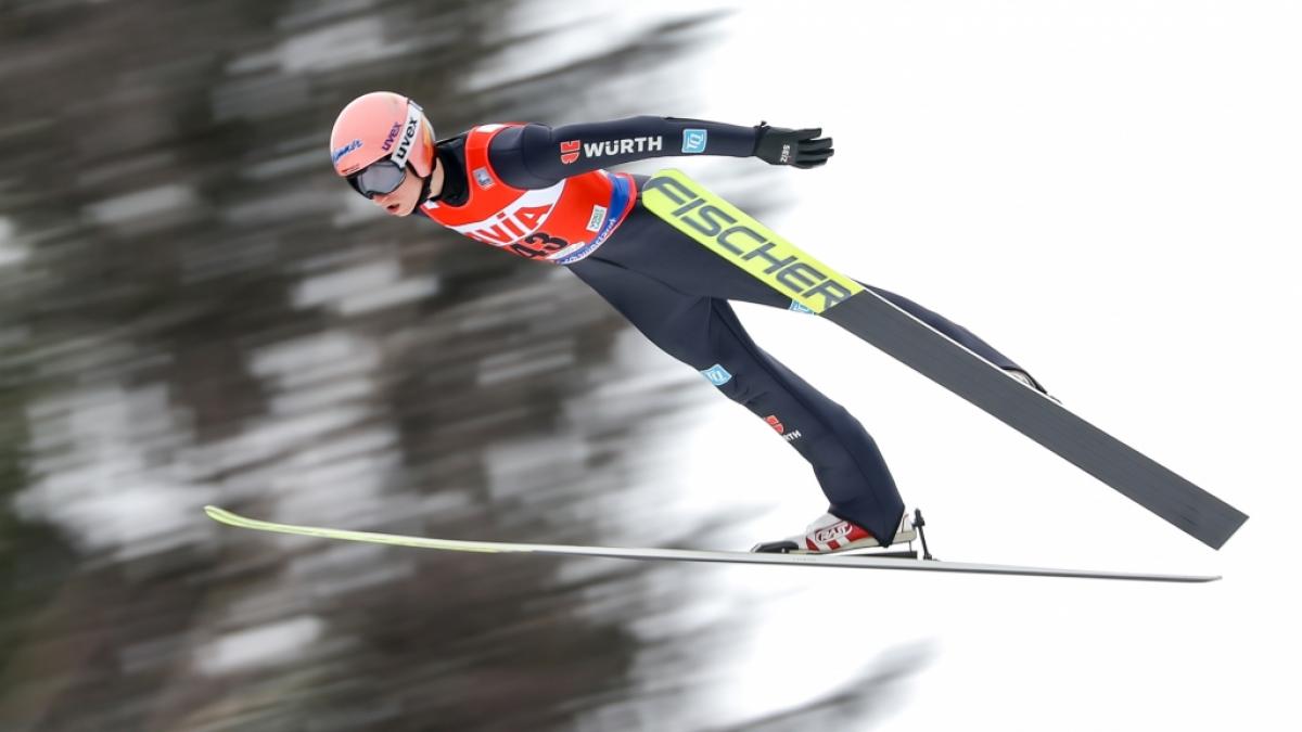 DSV-Skispringer Karl Geiger in Aktion. (Foto)