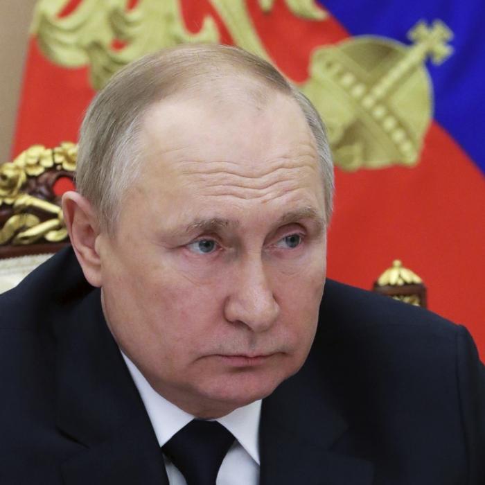 Brücke gesprengt! Putin-Konvoi nach Mega-Explosion versenkt