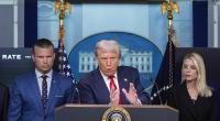 Donald Trump hat sich bei einer Pressekonferenz blamiert.