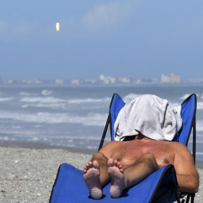 Zerstörte Satelliten krachen auf Erde! Droht uns nun ein Trümmer-Regen?