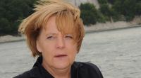 Angela Merkel hat schon diverse schlimme Frisuren aufgetragen. Udo Walz glättet seit einiger Zeit die schlimmsten Sturmfrisuren.