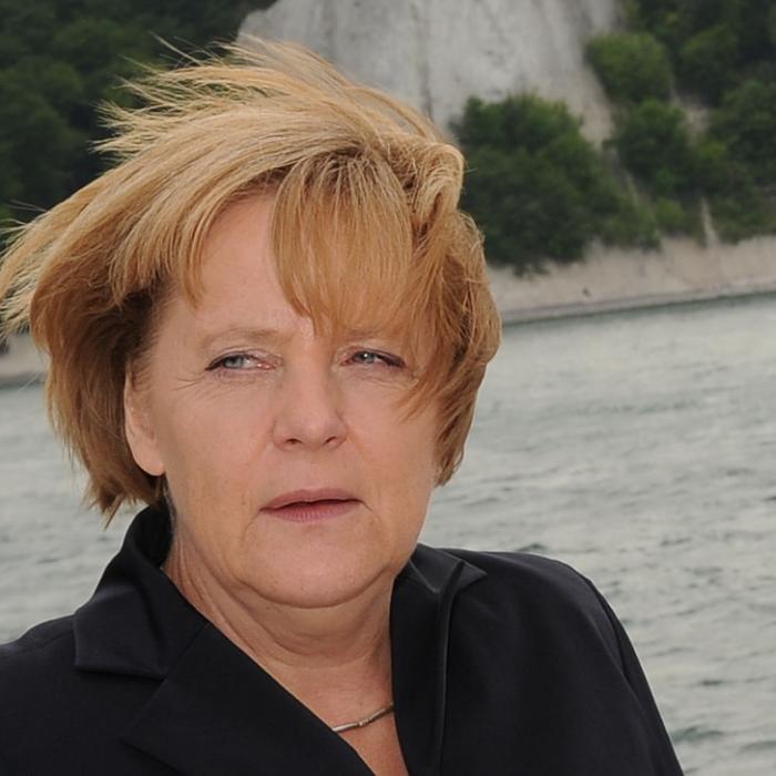 Kanzlerinnen-Frisur - ER übernimmt die 