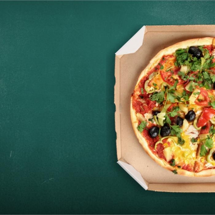 Krebs-Gefahr! DESHALB sollten Sie nie aus Fast-Food-Verpackungen essen