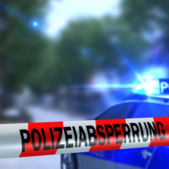 Polizei-Anwärter mit Flasche vergewaltigt
