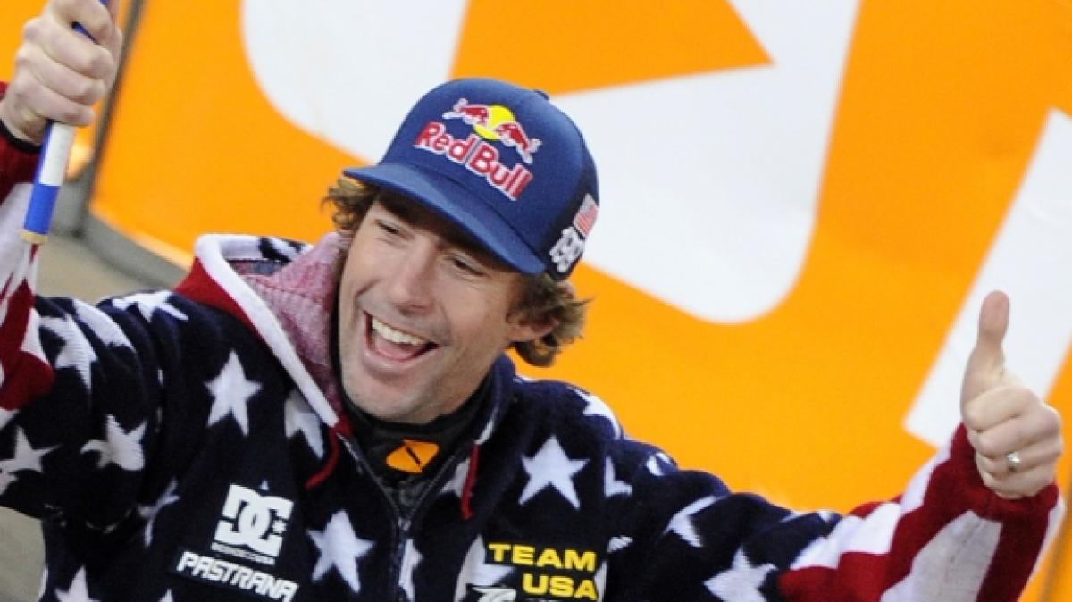 Travis Pastrana hat sich bei einem Fallschirmstunt schwer verletzt. (Foto)