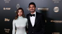 Mats Hummels und seine Partnerin Nicola Cavanis bei der Verleihung des 68. Ballon d'Or in Paris.