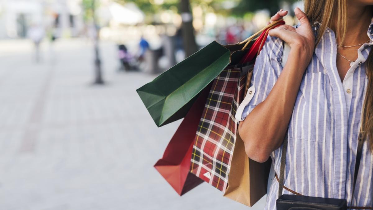 Die Glamour Shopping Week lockt vom 10. bis 18. Juli 2021 mit unwiderstehlichen Schn&auml;ppchen und Angeboten. (Foto)