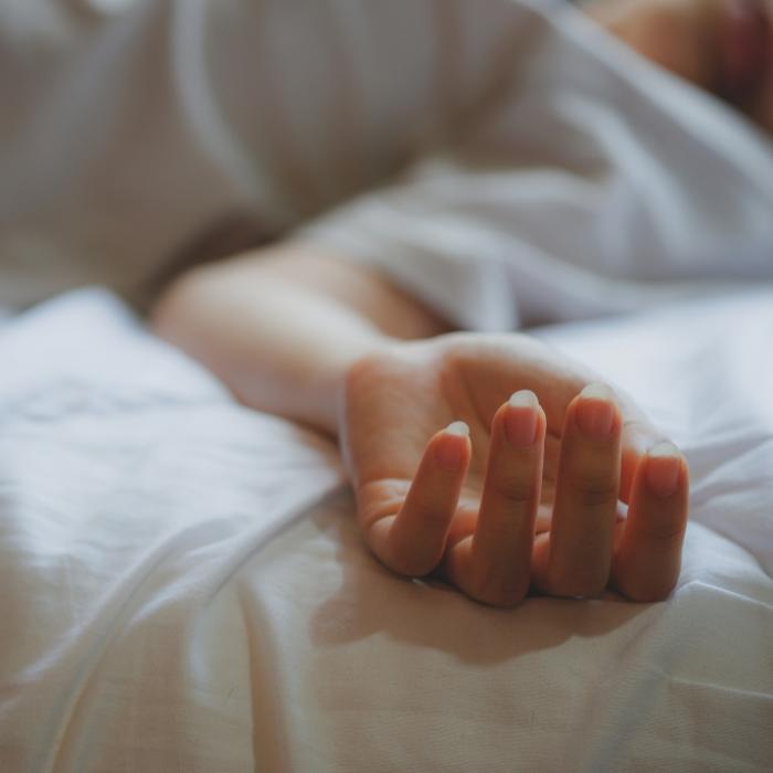 Schimmel am Körper! Kinder lassen ihre behinderte Mutter (57) komplett verwahrlosen