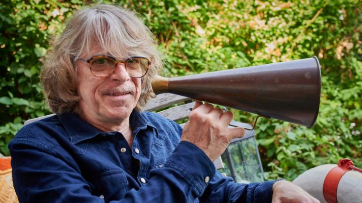 Reaktionen auf den Teil-Lockdown: Helge Schneider bittet um Korrektur der Corona-Novemberhilfe.