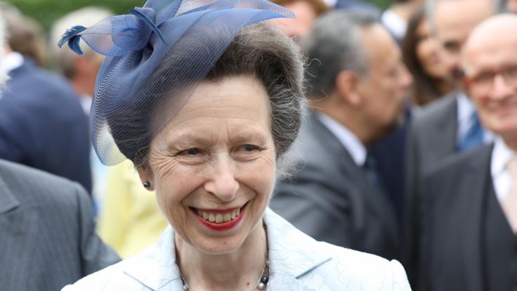 Prinzessin Anne muss sich mit ihren Kindern leider hinter ihre Brüder einreihen.