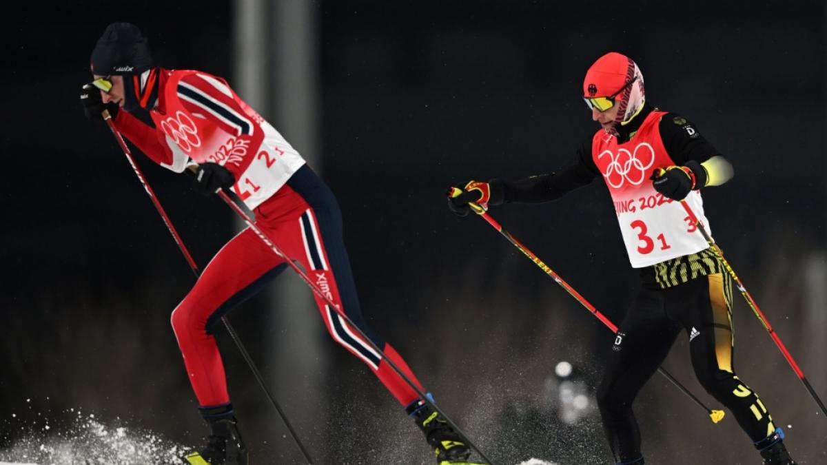 Die Nordischen Kombinierer messen sich in Oslo im Gundersen und Skispringen. (Foto)