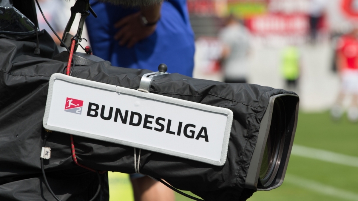 Die Spiele der 2. Fu&szlig;ball-Bundesliga zeigt Pay-TV-Sender Sky. (Foto)
