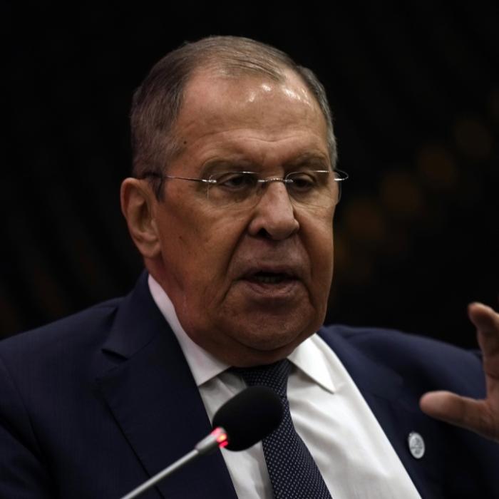Kreml-Außenminister warnt Nato - Russland für Konflikt 