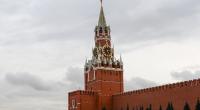 Eine Attrappe des Erlöserturms (steht in Moskau auf dem Roten Platz) soll bei einer Parade in der russischen Region Chabarowsk von einem Wagen gestürzt sein.