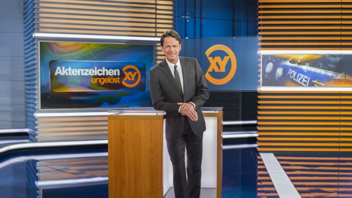 Rudi Cerne berichtet in "Aktenzeichen XY... ungel&ouml;st" &uuml;ber ungekl&auml;rte Kriminalf&auml;lle. (Foto)