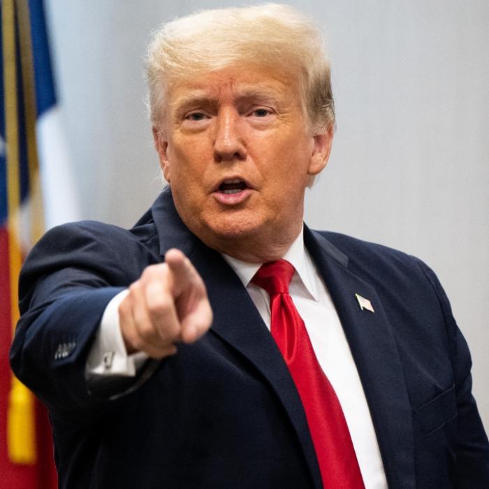 Penis-Beauftragte der USA! Pressesprecherin musste öffentlich Trumps Penisgröße loben