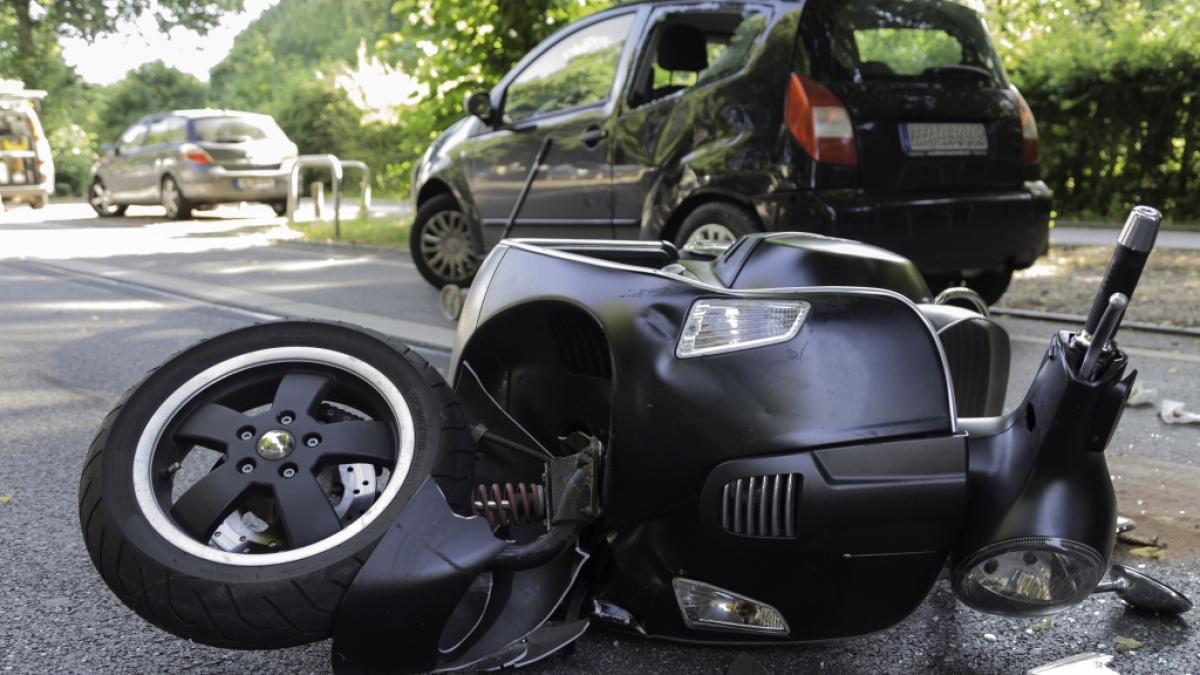 Bei einem Roller-Crash wurde eine Zweij&auml;hrige lebensgef&auml;hrlich verletzt. (Foto)