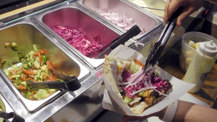 Ein Döner wurde der 15 Jahre alten Chloe Gilbert zum tödlichen Verhängnis (Symbolbild).