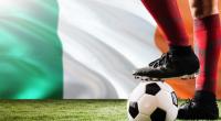 Trauer um ein Fußball-Idol: Der frühere irische Nationalspieler Alan McLoughlin ist tot (Symbolbild).