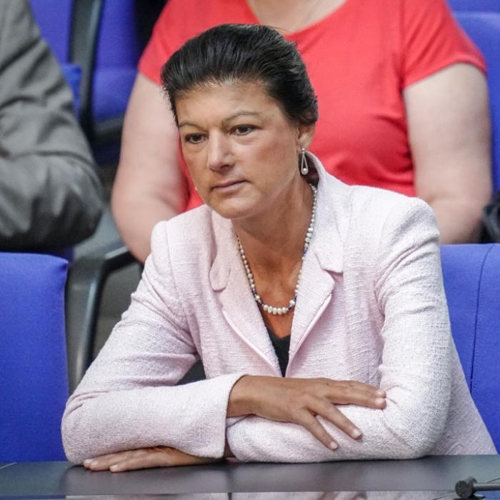 Umfrage-Hammer in Thüringen! Herbe AfD-Verluste bei eigener Wagenknecht-Partei
