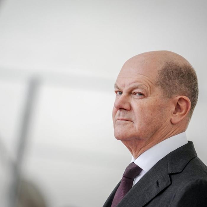 Unzufriedenheit mit Ampelkoalition - Scholz stürzt in Umfrage weiter ab