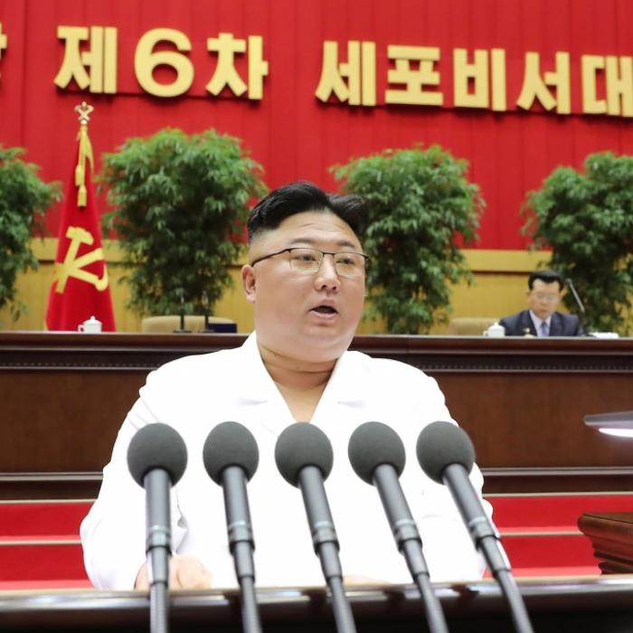 Irrer Bericht behauptet: Kim Jong-uns Armee ist unbesiegbar!