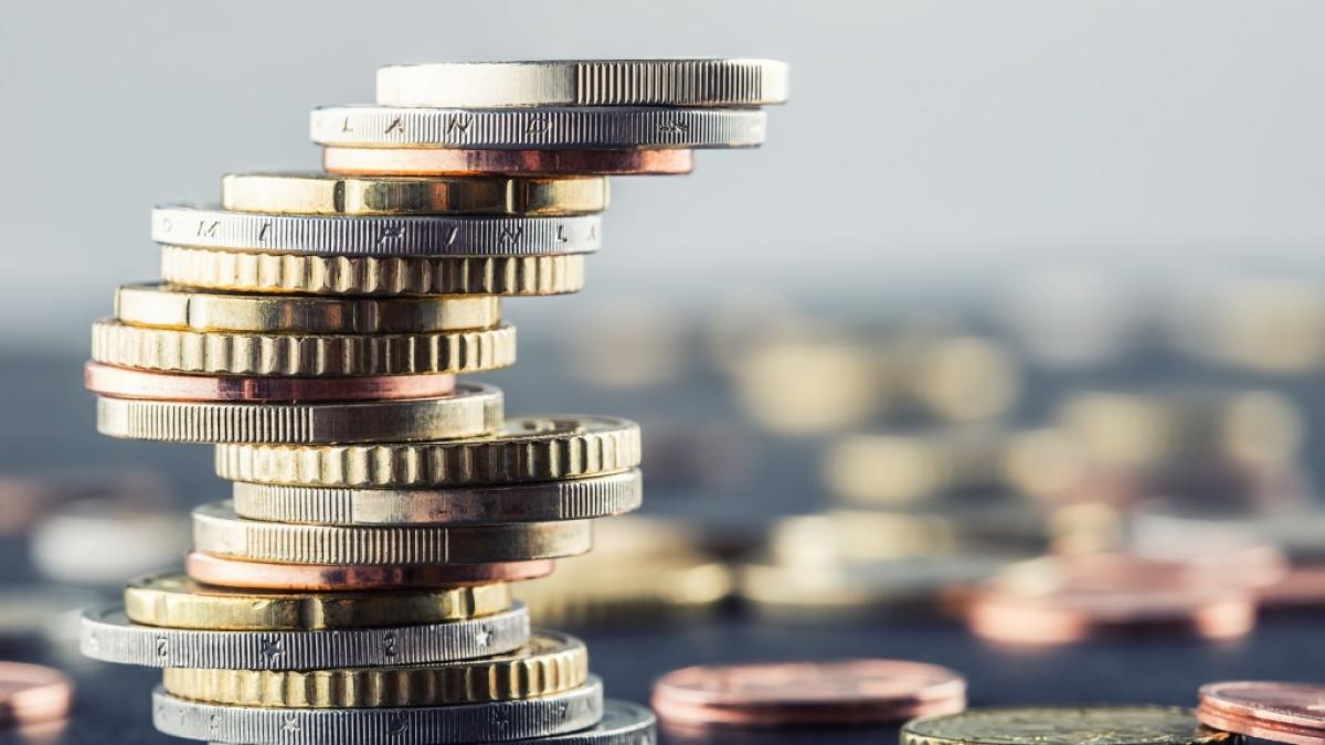 Viele Deutsche sparen lieber, als ihr Geld auszugeben (Symbolfoto) (Foto)