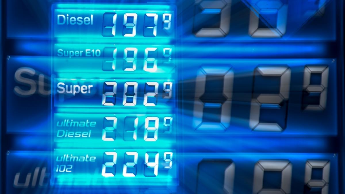 Die Spritpreise kennen aktuell nur eine Richtung: Sie klettern weiter nach oben. (Foto)