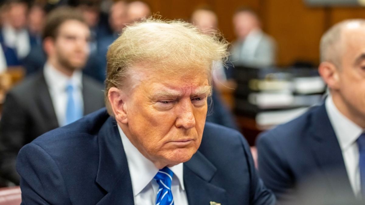 Donald Trump ertrug Cohens Aussage mit versteinerter Miene. (Foto)