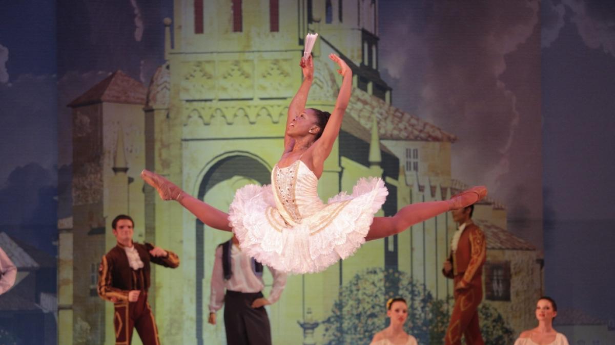 Starballerina Michaela DePrince (hier bei einem Auftritt 2013 in Johannesburg) ist im Alter von 29 Jahren gestorben. (Foto)