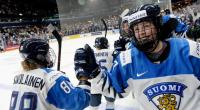 Ein Bild aus glücklicheren Zeiten: Nach einem schrecklichen Unfall ist Eishockey-Star Sanni Hakala (re.) gelähmt.