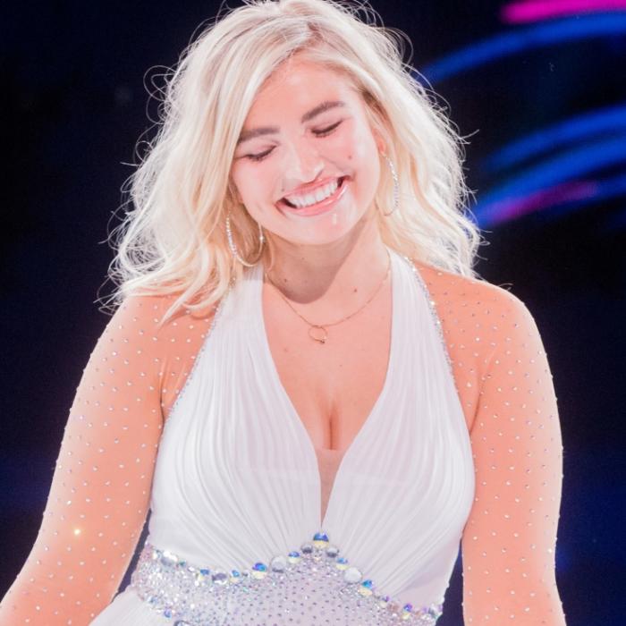 Pralle Kurven-Show! HIER sprengt das Model beinahe seinen Bikini