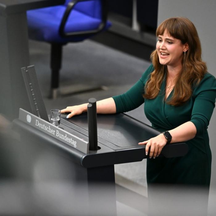 Grünen-Politikerin zerlegt Merz – heftige Abrechnung mit dem Bundeskanzler