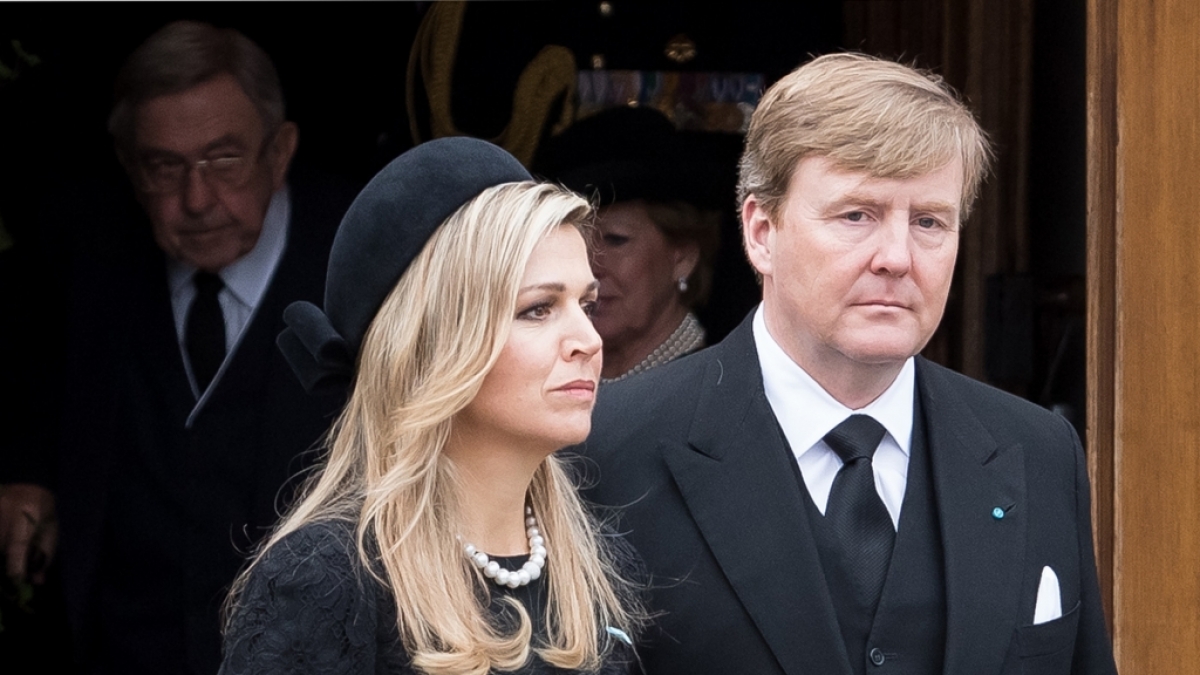 K&ouml;nig Willem-Alexander und K&ouml;nigin M&aacute;xima trauern. (Foto)