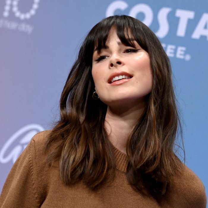 Lena Meyer-Landrut verzückt im Spitzen-Korsett, Emrata posiert hüllenlos
